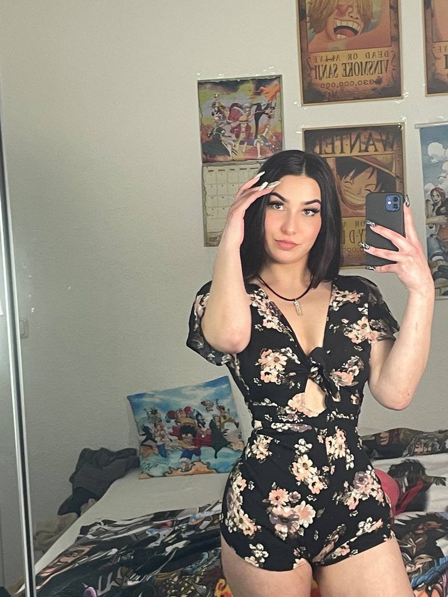 Dominantmonicaamy tweet media