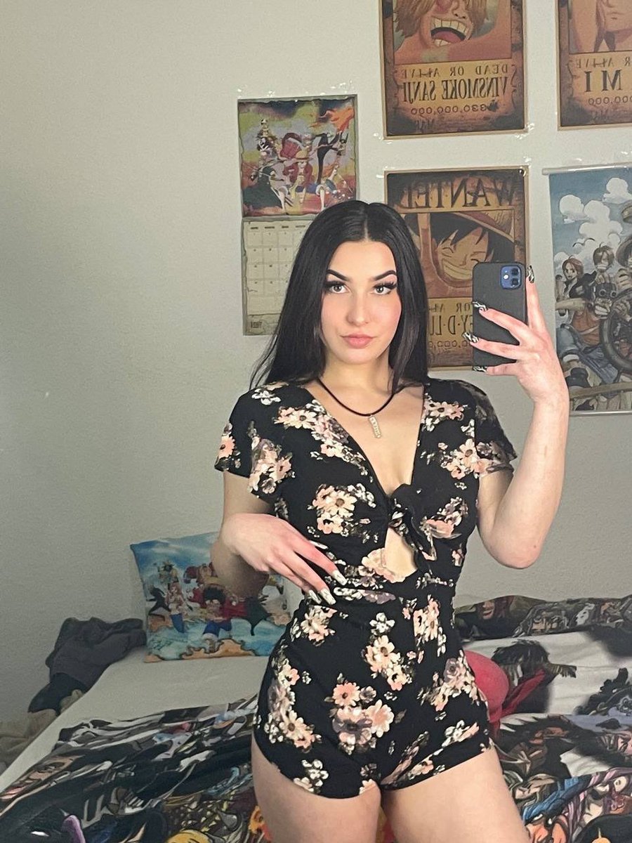 Dominantmonicaamy tweet media