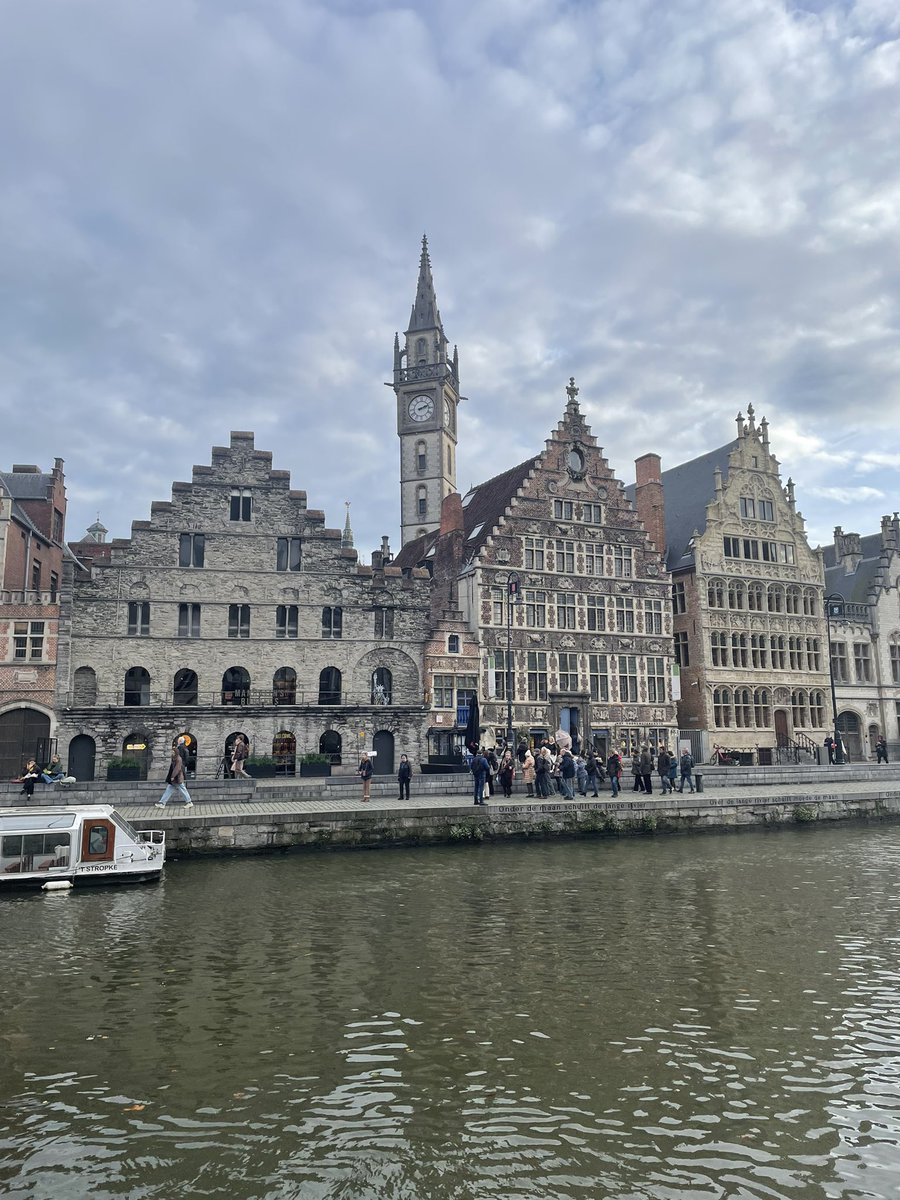 ozgooner's tweet photo. Revisit to Ghent was fantastic 🤩🍻
Now in Bruges for The Arsenal 🔴⚪️ https://t.co/STZ1wq9Qzm