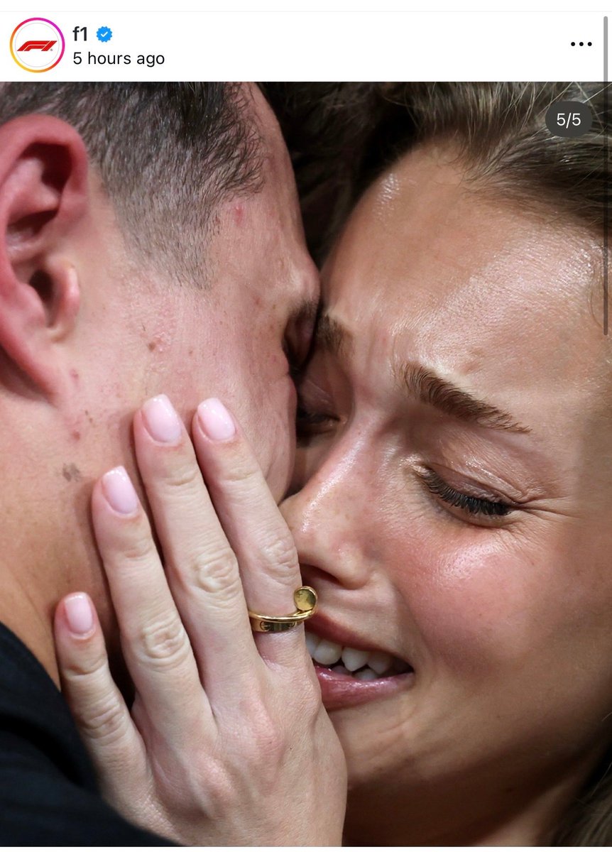 เชี่ยยยยย!! ละกุที่เพิ่งเหนว่านางใส่แหวนที่เจาซื้อให้นางไป Kiss กับคนใหม่อะเมิงงงงง!! กุช้อคค!!!!😭😭😭