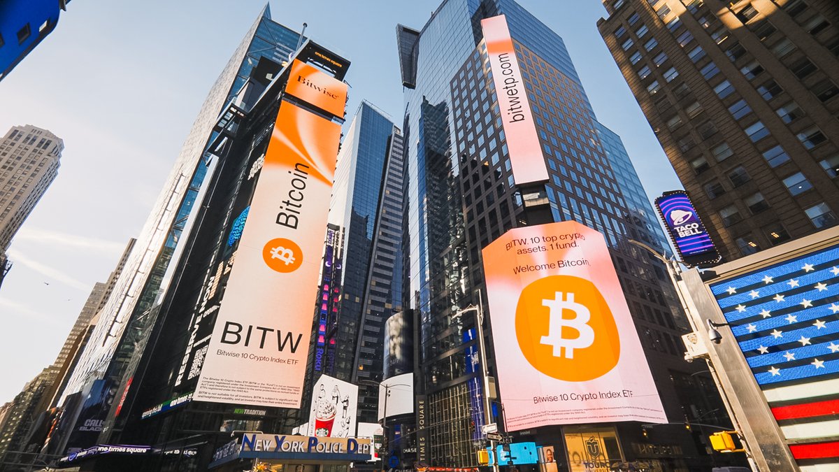 BitcoinMagazine's tweet image. Bitcoin is taking over Wall Street 🐂