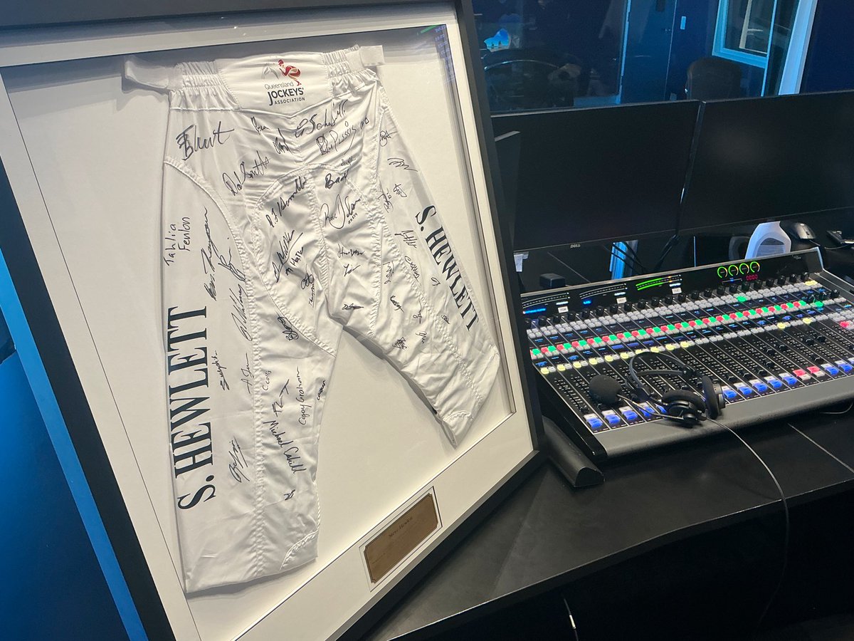 STEVE HEWLETT 🏇🎣 🛥👩‍🦳📻🏃‍♂️ tweet media