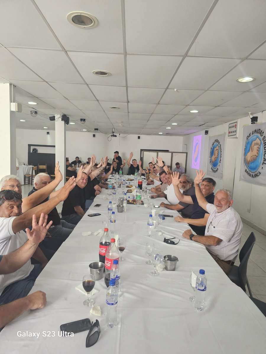 *El Bloque de Unidad Sindical mantuvo un encuentro con la participación de 30 gremios para analizar la reforma laboral impulsada por e Gobierno nacional.* #Trabajo #ReformaLaboral