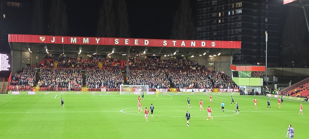 In stark contrast to <a href="/Pompey/">Portsmouth FC</a> fans on Saturday, <a href="/Boro/">Middlesbrough FC</a> fans were superb tonight. Fair play and much respect lads... class act