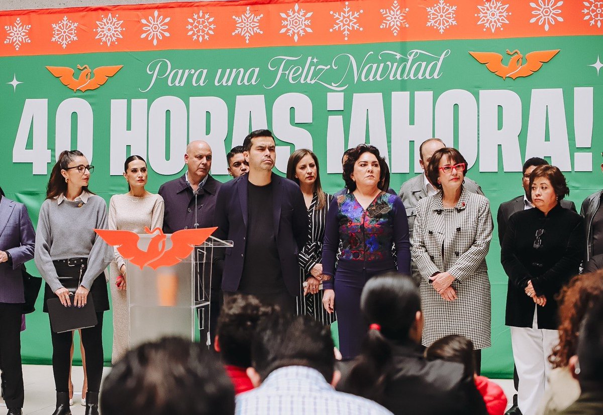 AlvarezMaynez's tweet image. Desde San Lázaro, hoy le decimos a Morena: nada nos impide aprobar esta misma semana la #JornadaLaboralDigna de 40 horas y dos días de descanso a la semana por ley.

No queremos que sigan posponiendo los derechos de millones de trabajadores en México 🇲🇽.