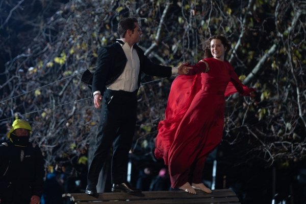 infooconnell's tweet image. Jack O'Connell and Claire Foy were spotted on set of 'Ink' in London, December 5, 2025.

© @clairefoyfan