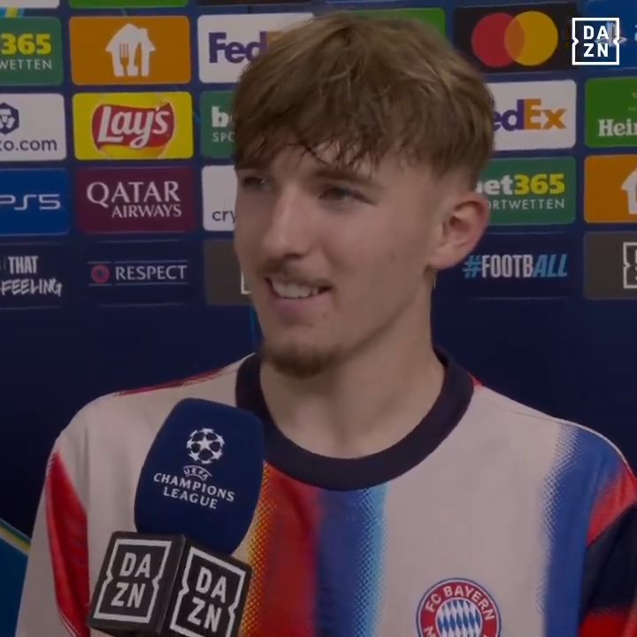 fcbayern_2's tweet image. هل تعتقد أنك ستحصل اليوم على رسالة صغيرة من جوليان ناغلسمان على هاتفك؟

كارل: لا أعتقد ذلك، لا.