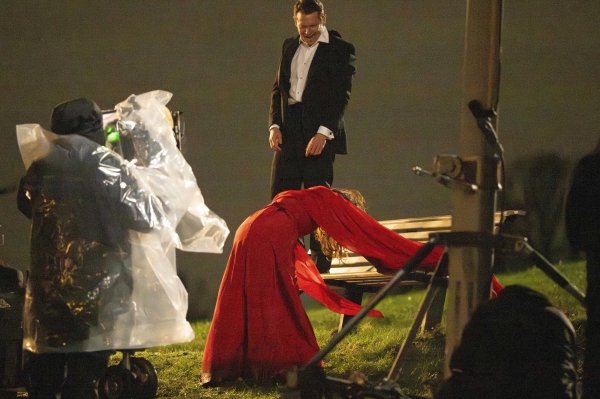 infooconnell's tweet image. Jack O'Connell and Claire Foy were spotted on set of 'Ink' in London, December 5, 2025.

© @clairefoyfan