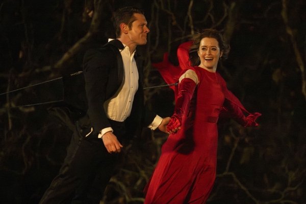 infooconnell's tweet image. New Jack O'Connell and Claire Foy were spotted on set of 'Ink' in London, December 5, 2025.

© @clairefoyfan