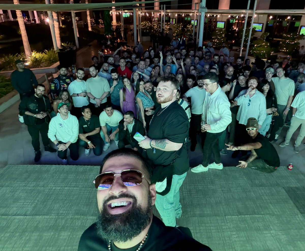 Sunny 🌞 tweet media