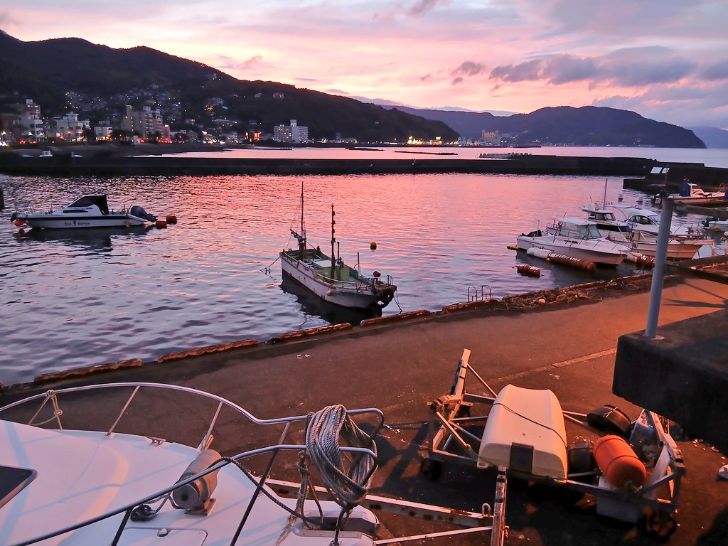 \[V}KWwRXfBAhbgR!!x:ŐV𐏎XV!!