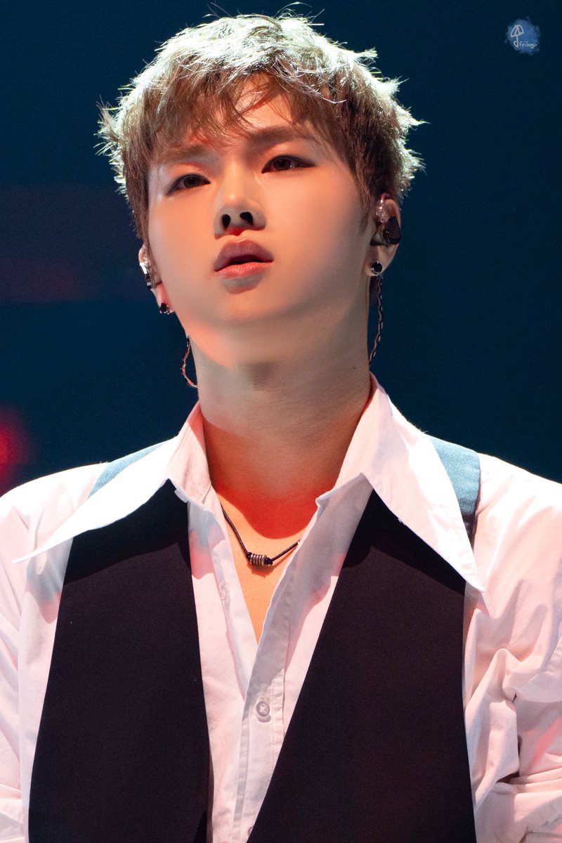 Umbrella tweet media