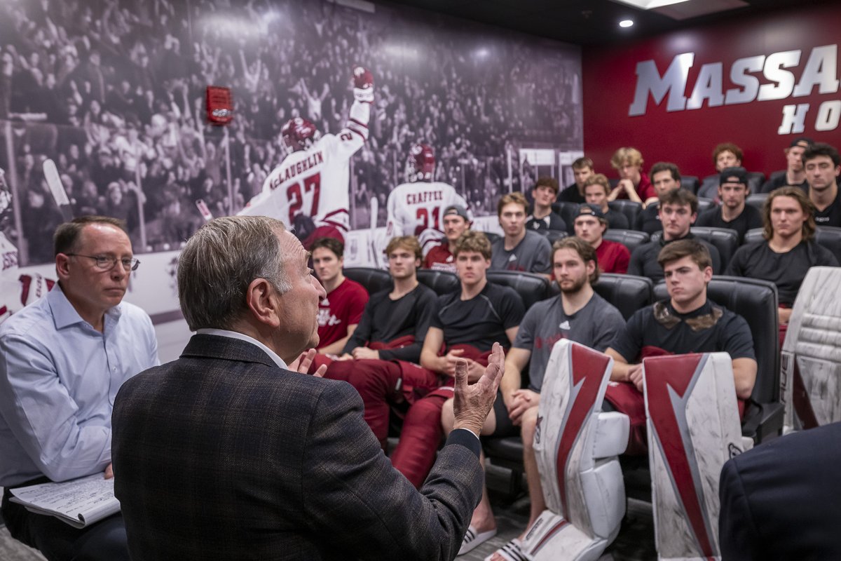 Was such a privilege to have <a href="/NHL/">NHL</a> Commissioner Gary Bettman and PWHLPA executive Brian Burke visit and take questions from our team last week while they were on campus for an <a href="/IsenbergUMass/">Isenberg School of Management</a> event!  

#NewMass X #Flagship🚩
