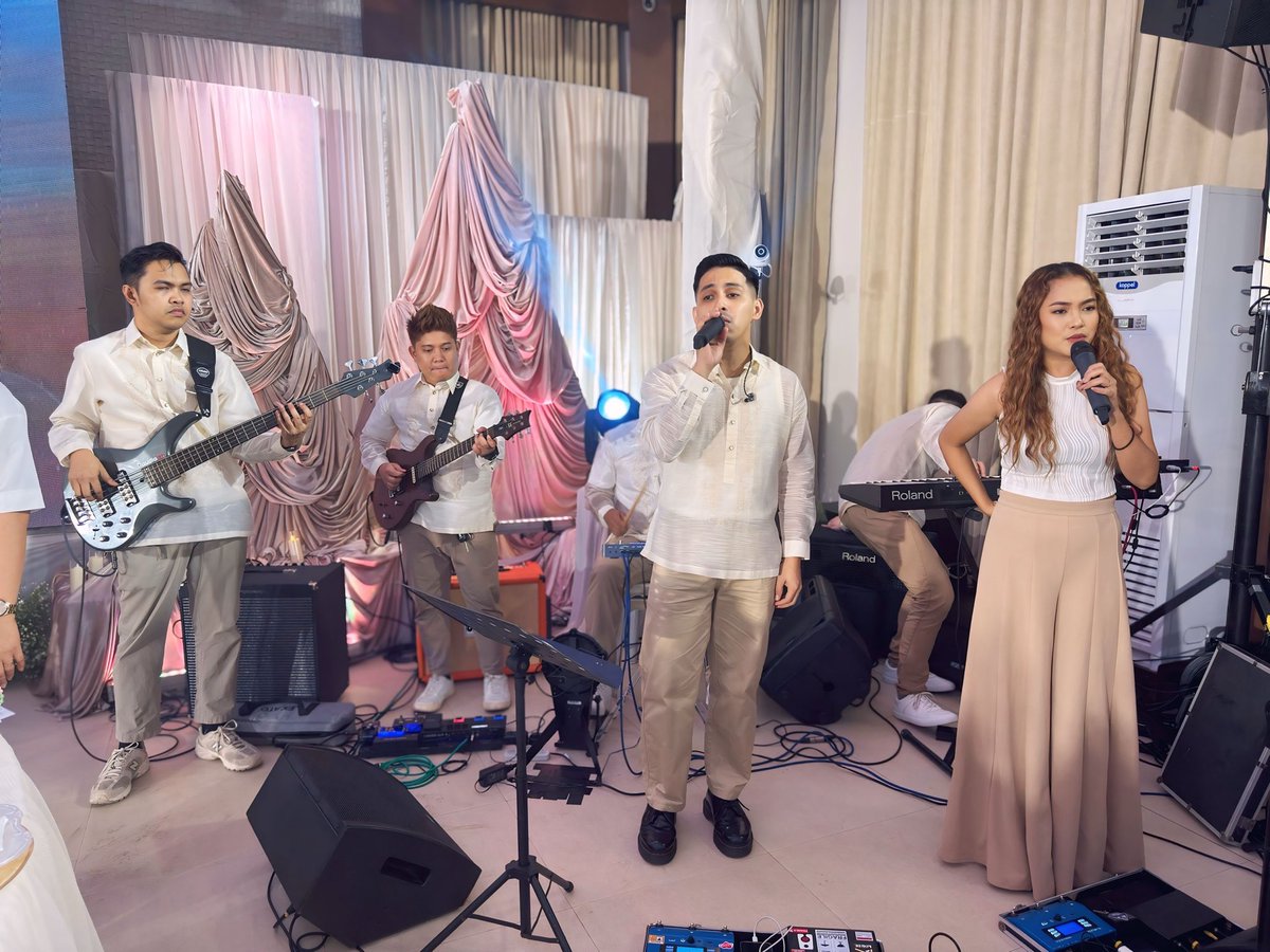 korde_band's tweet photo. BENJ + YANA Wedding
12.08.25

📍 Casa Vieja by Lispher Inn

Coordination || Vern EventsCoordination
Styling || Decoratives by Janna &amp; Hercs
Host || Brandy Fuentes
Powered by || S.R. Audio Lights and Sounds Davao City

#korde #kordegigs #FULLBAND #weddingband #davaoevent # https://t.co/pirbBk5AzY