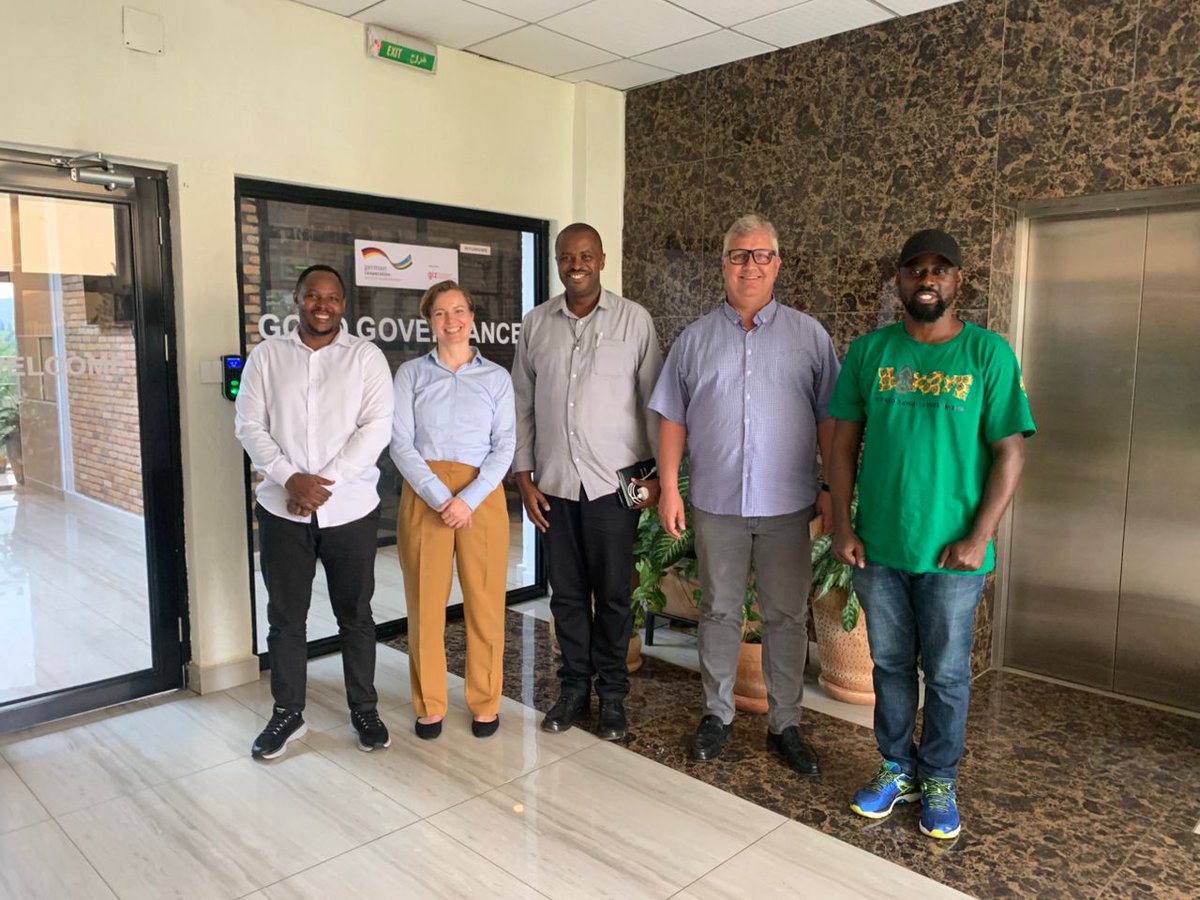 KKayiced's tweet photo. Today, as an alumnus of the #IHRTP, The Director of @bforwanda met with  partners from the GIZ/Rights-Based Program (RBP). Their discussions centered on the key insights and  takeaways from the 42nd edition of the #IHRTP    hosted by EQUITAS in Oct–Nov 2025 in Orford, Canada. https://t.co/Ny8gXnw4PR