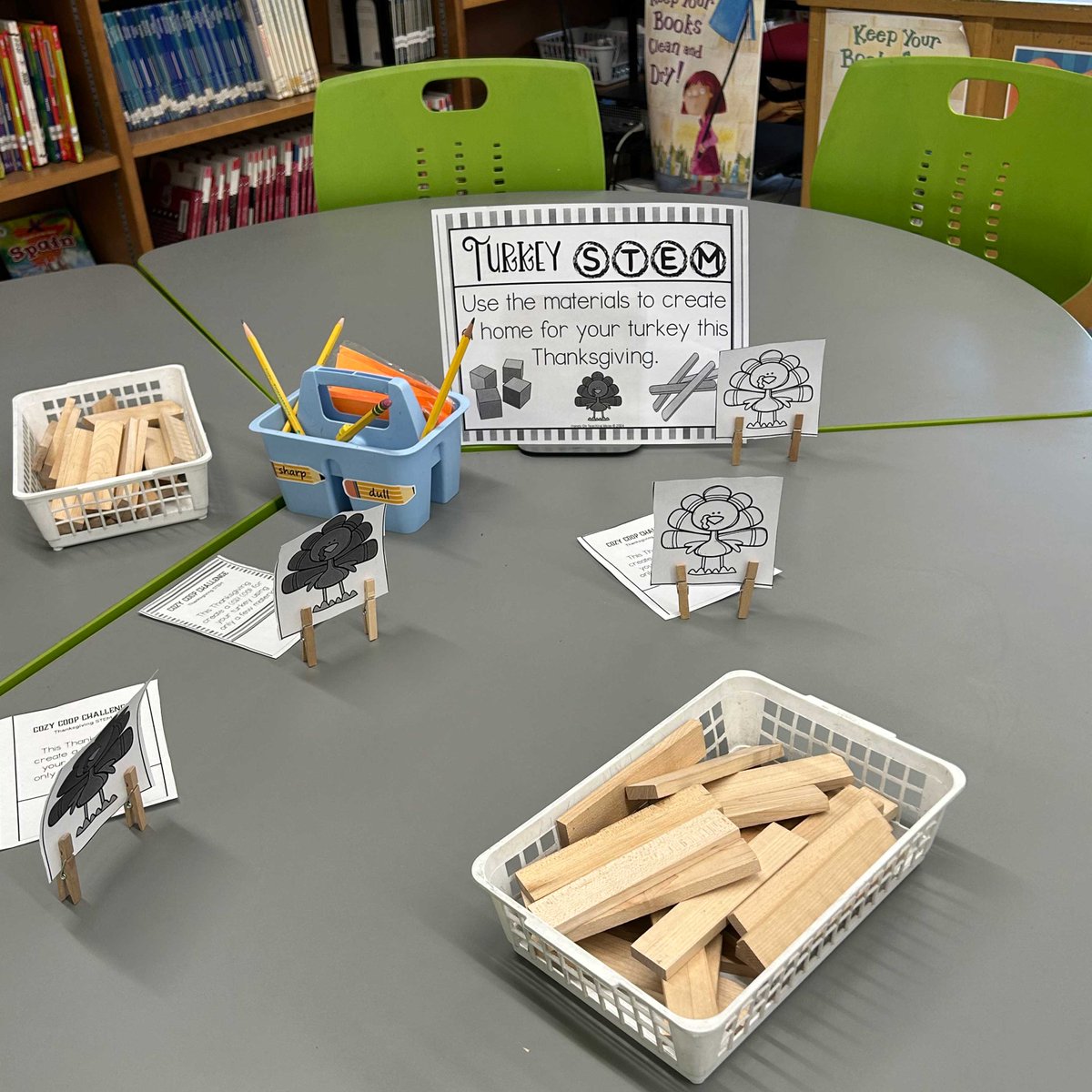 LUFSD_Libraries's tweet image. Future engineers at work! Albany second graders are flexing their creative muscles with incredible turkey-themed STEM challenges. @Lindenhurst Union Free Schools #LUFSD