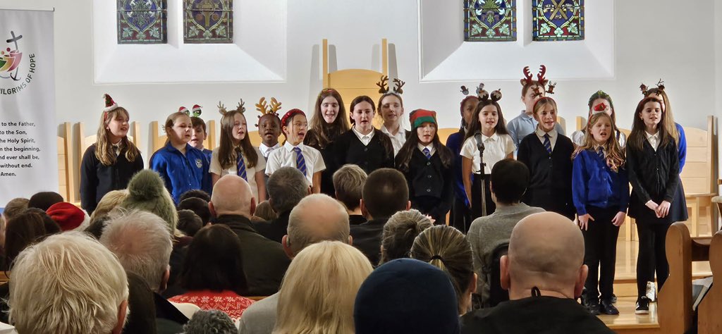 StJohnsPSAyr's tweet photo. So proud of our choir and all the other cluster choirs tonight! 🎶🌟 A beautiful evening of faith ✨ supporting Aid to the Church in Need 🙏
@acn_uk @StPatricksTroon @StNinians_PS @sacred_heartps @StCuthbertsPr @QMAOfficial https://t.co/glYYDmgxgC
