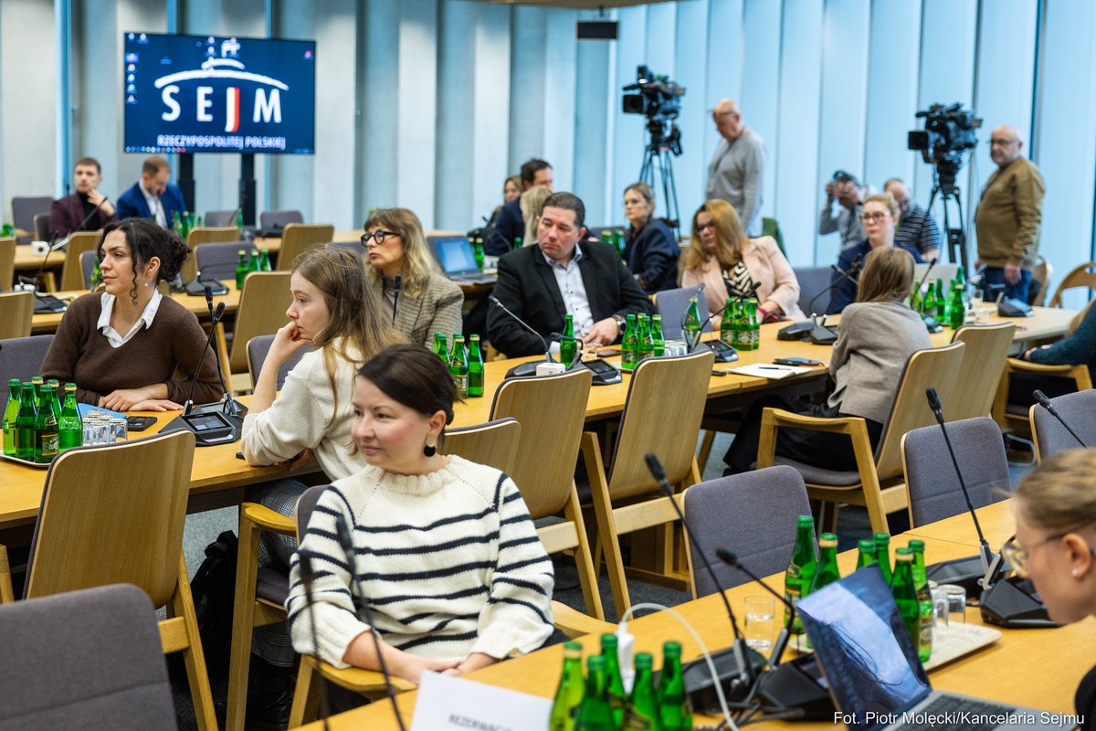 Krzysztof Dobies tweet media