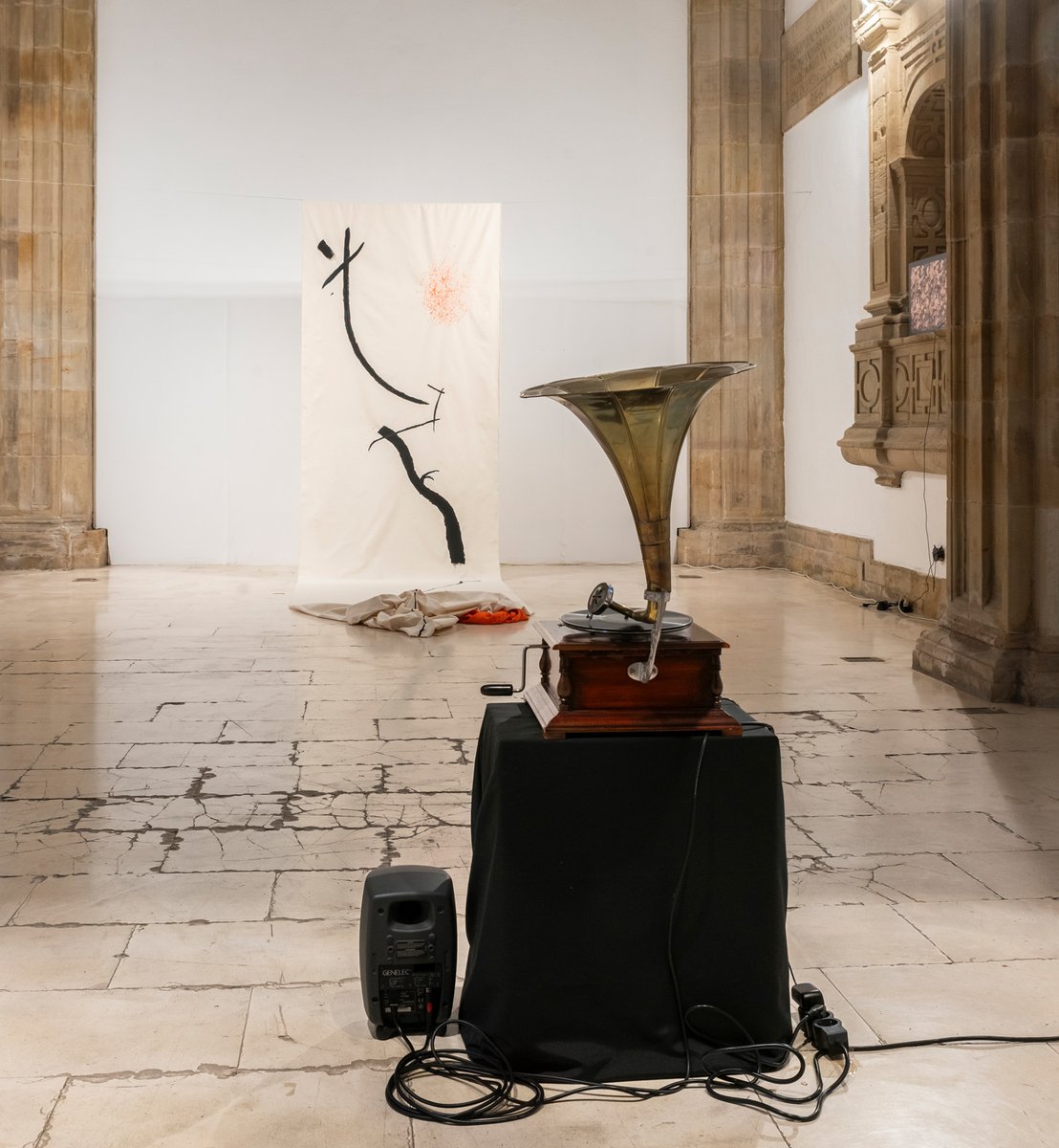 EdsonZampronha's tweet photo. 🟧 Last days to visit Resonances in Orange
Installation by Edson Zampronha at the Barjola Museum, Gijón. Open until December 11.
Your presence activates sounds and visuals. 
You don’t see the work, you experience it.

#ContemporaryArt #InteractiveArt #ArtTech https://t.co/TI4KQ0dCF7