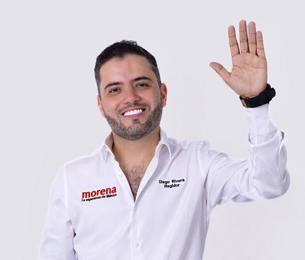 Diego Rivera Navarro, alcalde morenita de Tequila, Jalisco, está tratando de extorsionar a la empresa tequilera José Cuervo incrementándole el predial de $1 millón a $20 millones de pesos.

¿Ven lo que sería de Jalisco en caso de caer en manos de MORENA? De entrada, destruirían