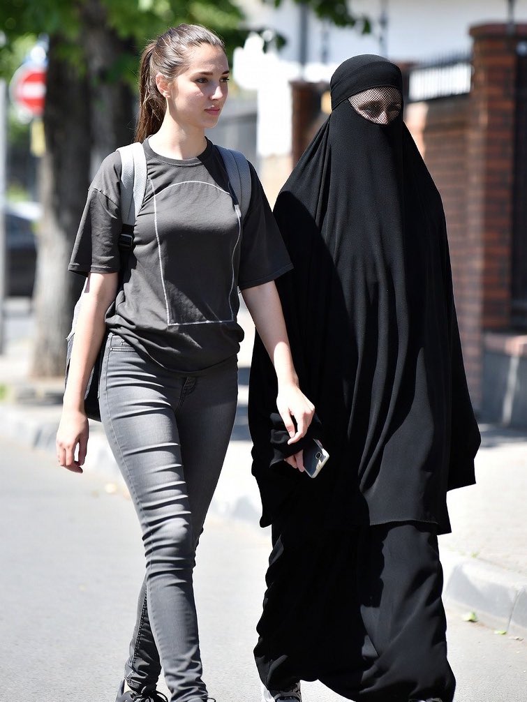 (Parody)Elon Musk tweet media