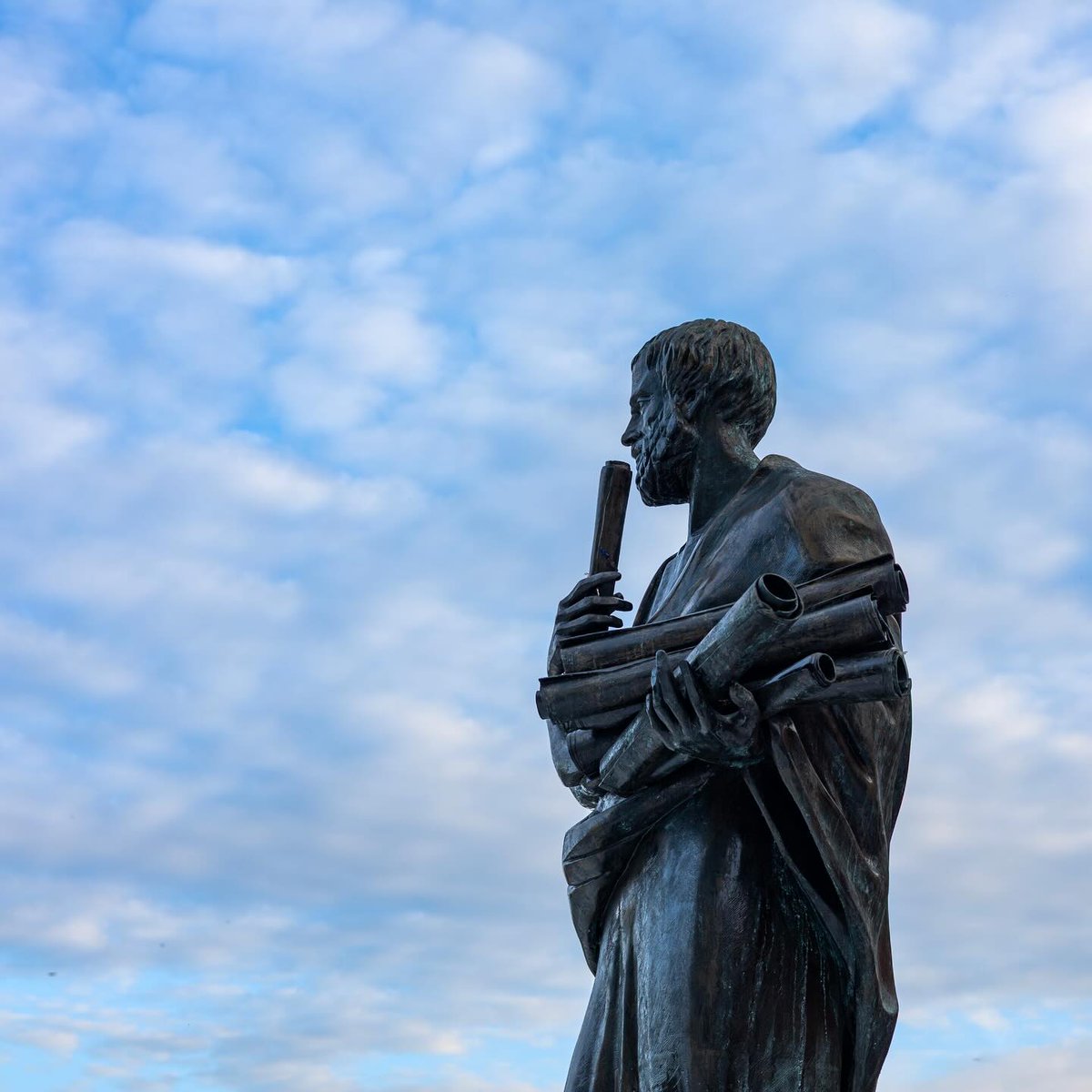 Auth_University's tweet image. Aristotle watching over campus. ✨
#auth #thessaloniki #campus
