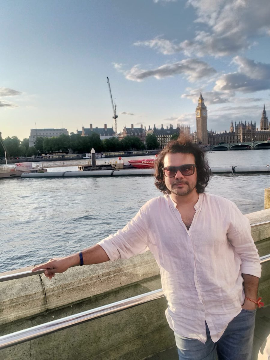 suyashpachauri's tweet photo. London's Historical Heartbeat
Standing right on the #Thames riverbank, soaking in centuries of history!!!
From the Gothic grandeur of #WestminsterAbbey to the iconic sight of the #GreatClock's bell, #BigBen, this view is simply magnificent. Every stone here tells a story of the past meeting the vibrant present.
#London truly is a city where every moment is a snapshot in time.
What’s your favorite #London landmark?
#SuyashPachauri #SuyashPachauriUKTrip #London #VisitLondon #BigBen #WestminsterAbbey #Thames #UKTravel #TravelGram #ThisIsLondon #LondonCity #TravelGoals