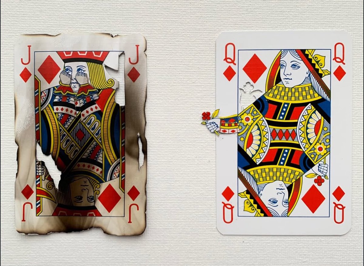 " من رماد المصابيح.. اللي انطفت في الريح
جيتك أنا وقلبي..
ومن سهاد المواويل.. وباقي قصيد الليل
جيتك قمر دربي..
فيني تعب.. لا والله أكثر
حالي صعب.. لا والله أكثر
وكنتي الحبيبة والصديق..
واللي خذتني من الطريق..
وسكنتني أهدابها ..
في قلبي شوك.. وفي عيوني شوك..
شوفي أصابعك انزفت..
من