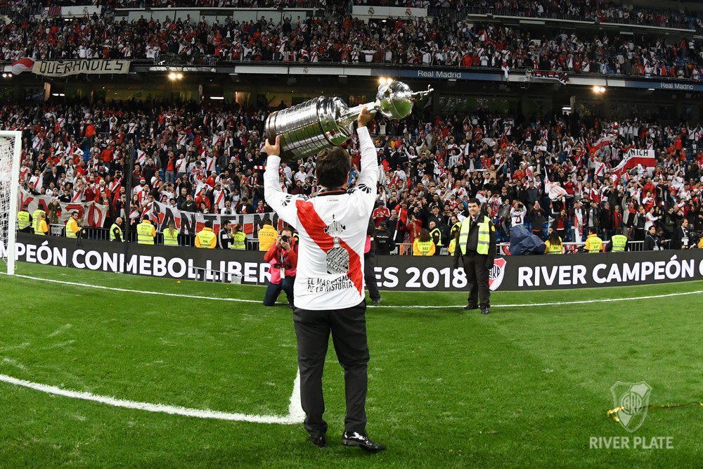 Recordemos que River en la misma noche llenó Núñez, el Obelisco y Madrid. Incomparables