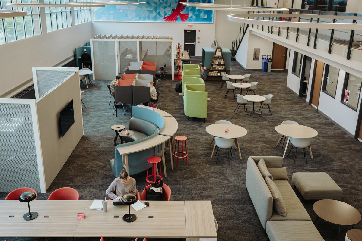 northcentralcol's tweet image. #Finalsweek then vs. now 📖

Best of luck to Cardinals as they wrap up the fall semester!