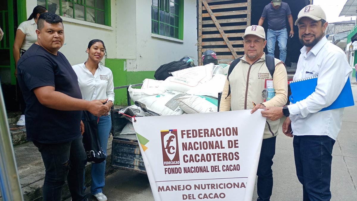 #MásProductividad Con el propósito de fortalecer el subsector en el componente de nutrición, ejecutamos  el plan de manejo nutricional de cacao que beneficia a 58 productores de los sectores de Confines, Río Moro y La Miel, en 17 de sus veredas. Le apostamos a la productividad.🧑‍🌾