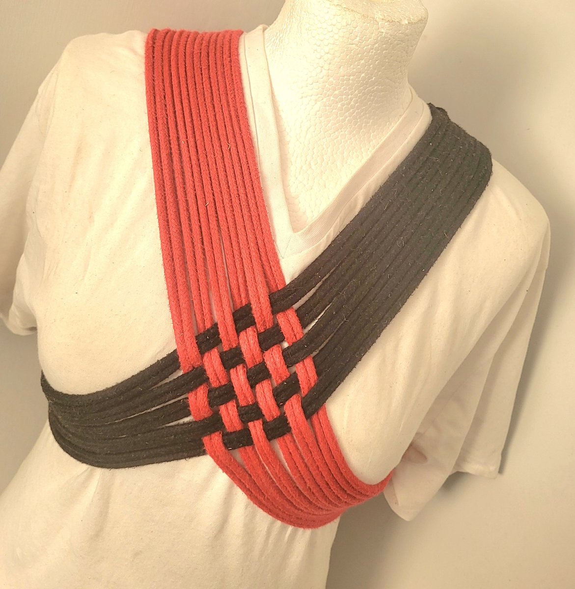 Gameguy69's tweet image. Variations on the basic Shibari Basket Weave Chest Harness.