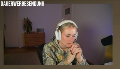 twitchfrozen's tweet photo. 1 Stunde into BastiGHG Escape Room... https://t.co/sec5N1Z0tq