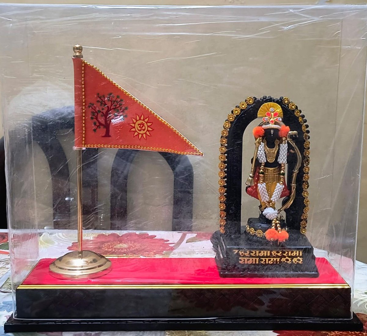 AviralPathak11's tweet photo. Presenting Ram Darbar’s divine and elegant Model.
A sacred Ram Mandir Dhwaj paired with a beautifully adorned Ram Lala idol in a single blessed frame.A symbol that fills your space with peace, devotion. https://t.co/ebWGiaNAGq