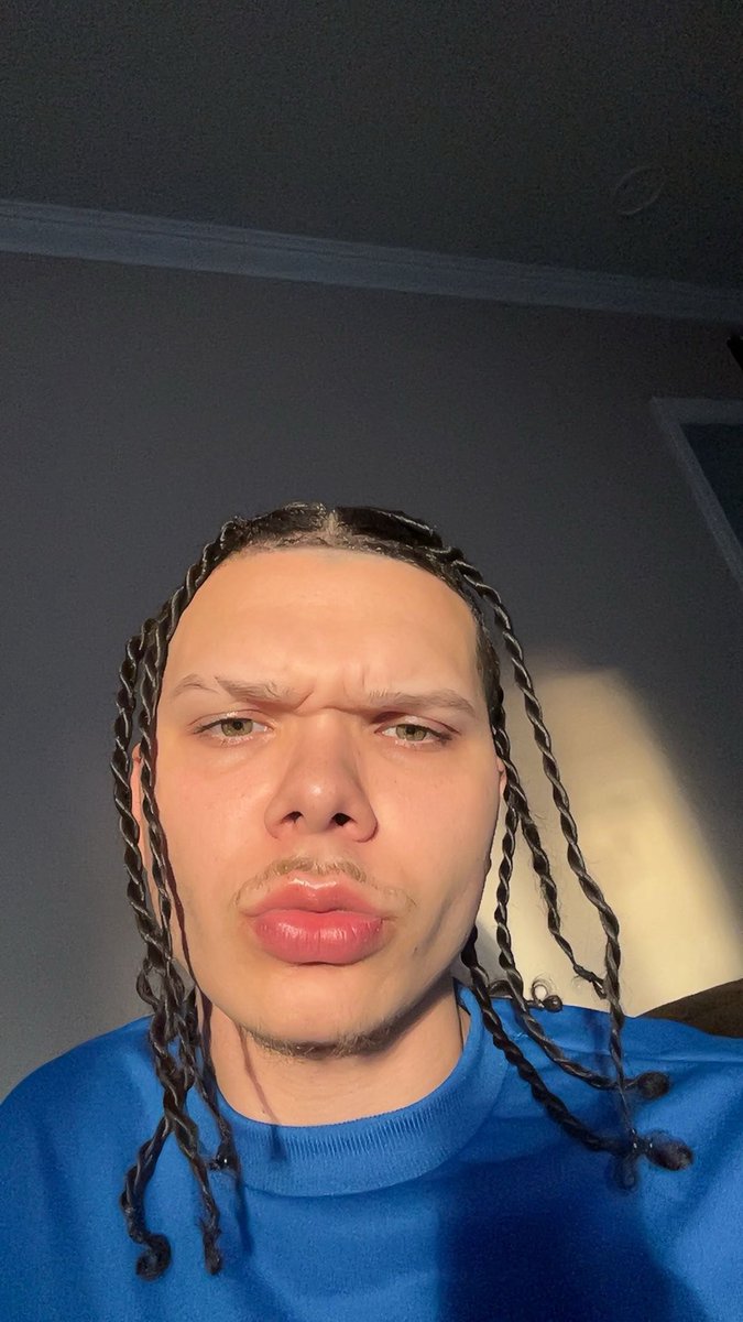 Love me 💙😩