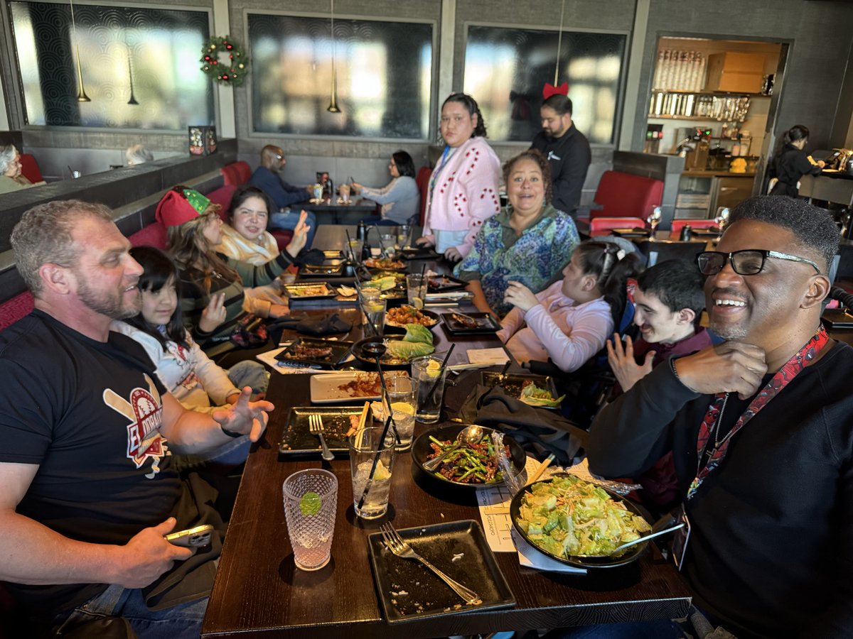 CoachBeaven's tweet photo. Aztec FLS team took our class on community based instruction to the Fountains. Our agenda today was money management for our gift exchange next week. We had a specific budget to follow per student for the gift and eating out after. @A_Solis_EDHS @EDAztecs_HS https://t.co/Fi7D3YvZQe