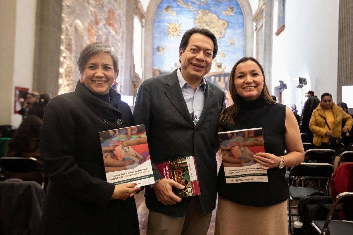 En compañía de la jefa de educación de <a href="/UNICEFMexico/">UNICEF México</a>, Astrid Hollander, la Coordinadora General de <a href="/Pacto1aInfancia/">Pacto por la Primera Infancia</a>, Aranzazu Alonso, y la subsecretaria de educación básica, <a href="/NoemiJuarezSEB/">Angélica Noemí Juárez Pérez</a>, llevamos a cabo la Reunión Nacional para la Primera Infancia 2025.

Durante esta se