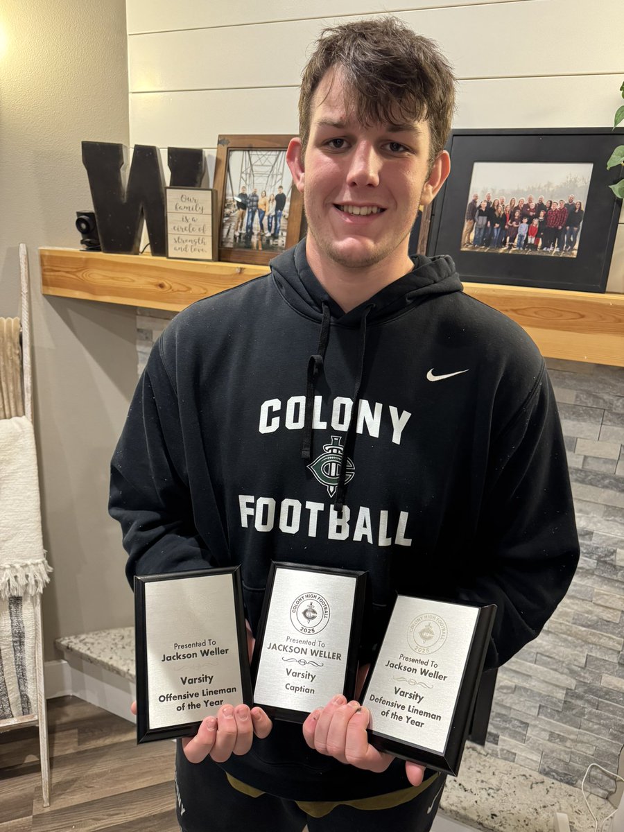 JacksonWeller55's tweet photo. I was blessed to receive a few awards this last season
1st team CIC all conference OL/DL
2nd team all state OL
Team O Lineman of the year
Team D lineman of the year
Varsity captain award
Al Aska Shriner selected
@CoachKyleSamson @Coach_D_Mac @CoachFaub @CoachNickDavis @tpera75 https://t.co/a0Zmyvy2VM