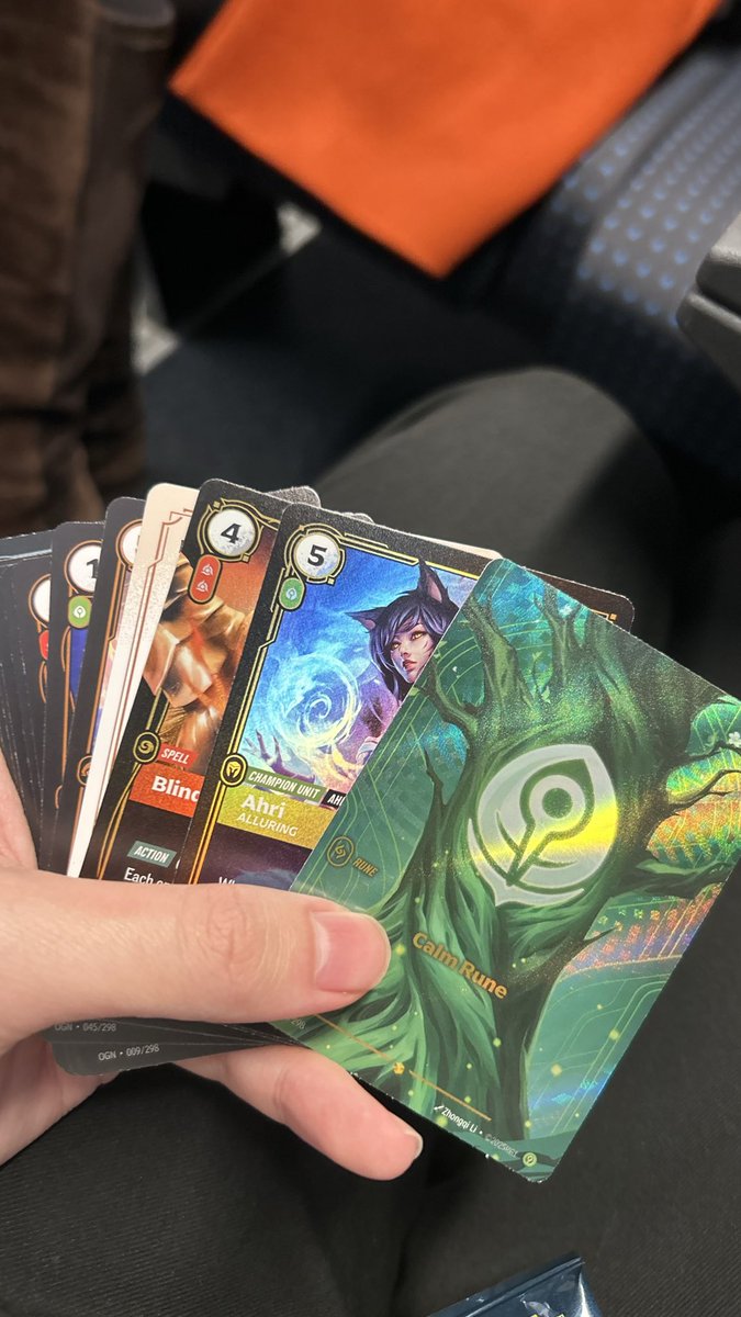 oktoebr's tweet image. Last Nexus Night before Paris! Excited to play some the sealed event this weekend at TFT Open!

1-2 vs Ahri  🦊
2-0 Ahri 🦊
2-0 Viktor 🤖