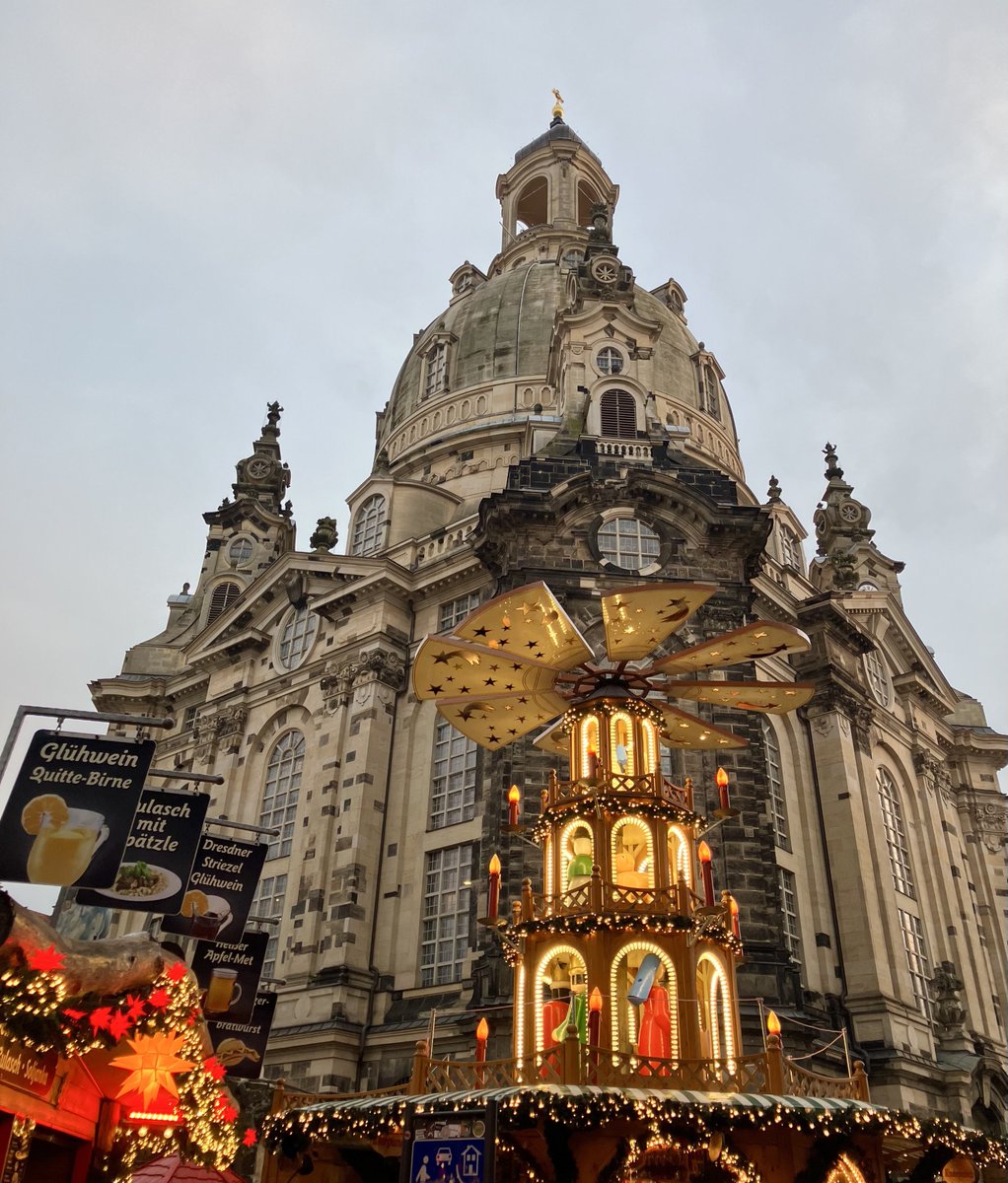 ビンテージドイツドレスデン ドイツ ドレスデン🇩🇪 📍聖母教会 第二次世界大戦末期、連合国の爆撃