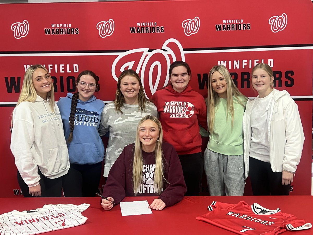 Congratulations to Maci Knowles on her commitment to further her educational and playing careers at St. Charles Community College. Well done, Maci! #oWnit