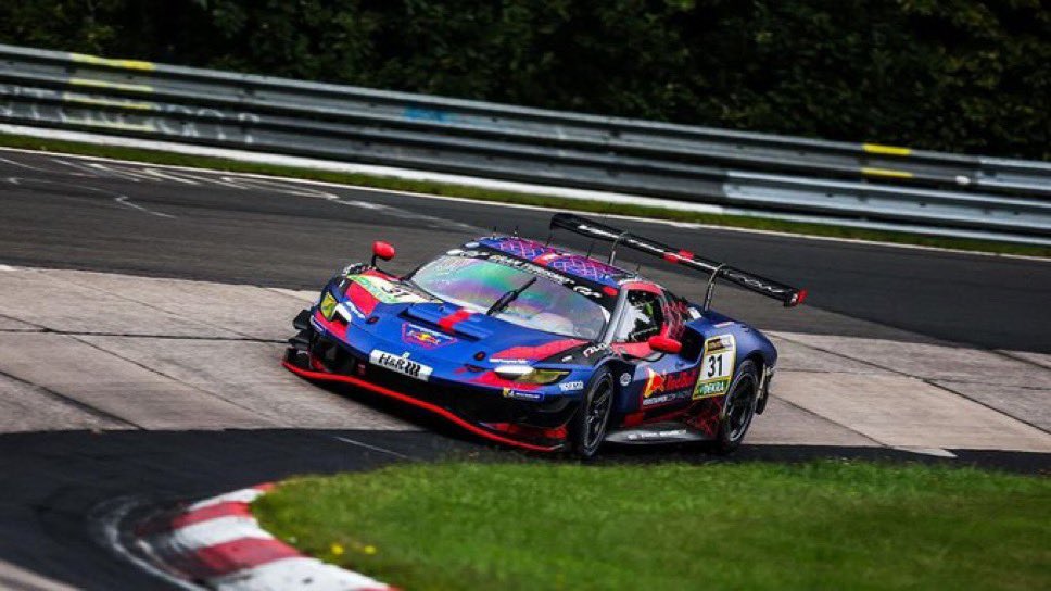 F1Clapped's tweet image. In a season where 2 McLaren drivers had 400+ points each, and McLaren won the constructors championship by the 2nd largest gap ever,  Max Verstappen not only managed to split the McLarens to finish 2nd, but he also won the most races and had the most poles of any driver. 

All…