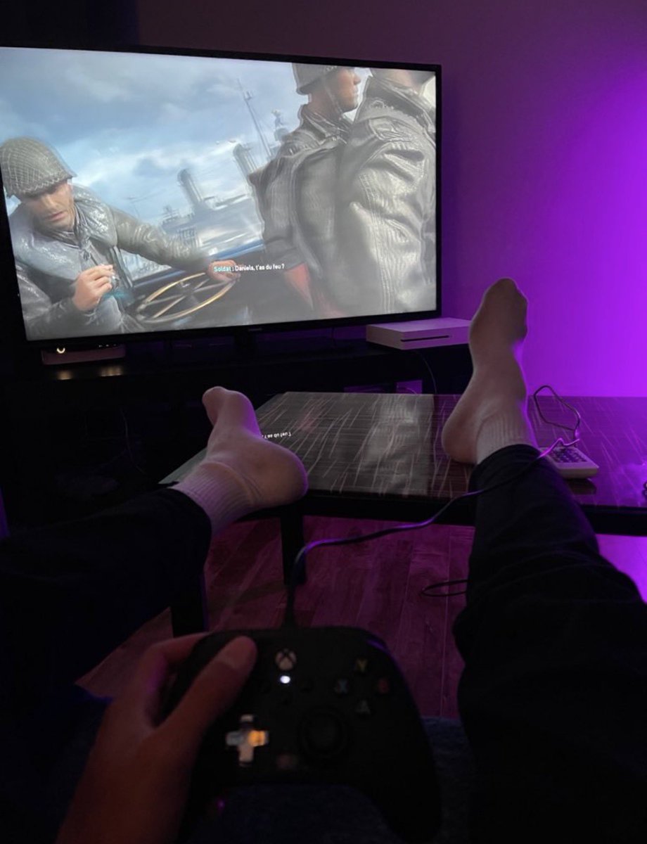lejokerdeparis's tweet photo. 🎮 👣 https://t.co/L8PoOeoUss
