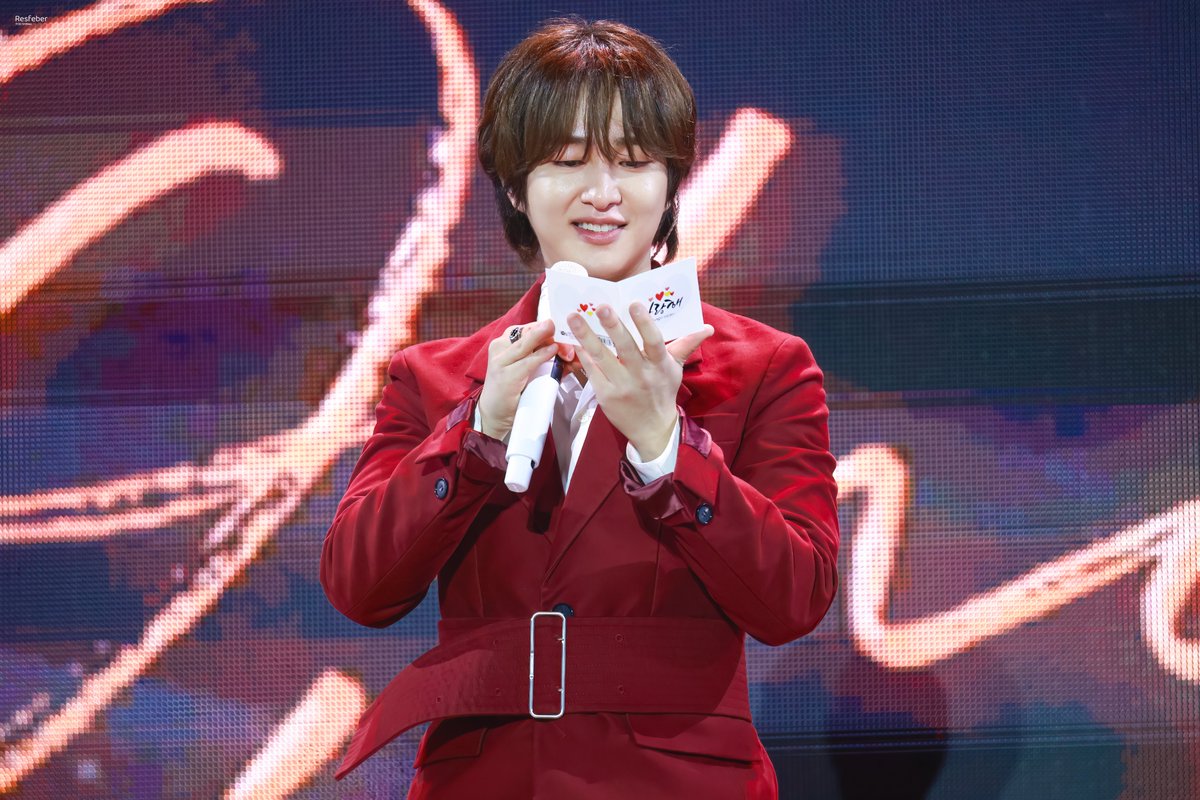 온유 #ONEW #オニュ@SHINee @ONEW_GRIFFIN