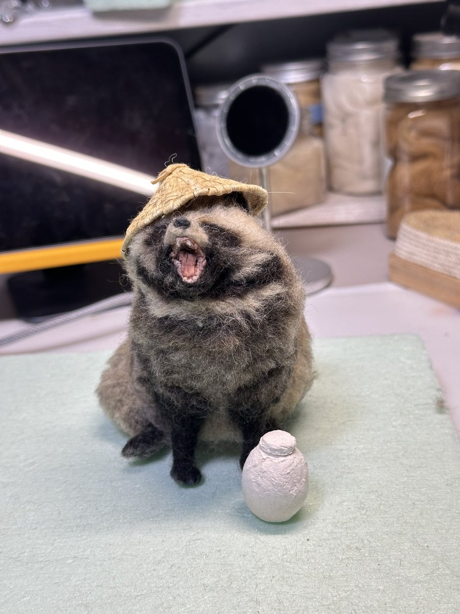 タヌキ愛好家の七倉💉💉💉💉💉/BOOTHで通販受付中 (@weisse_flugels