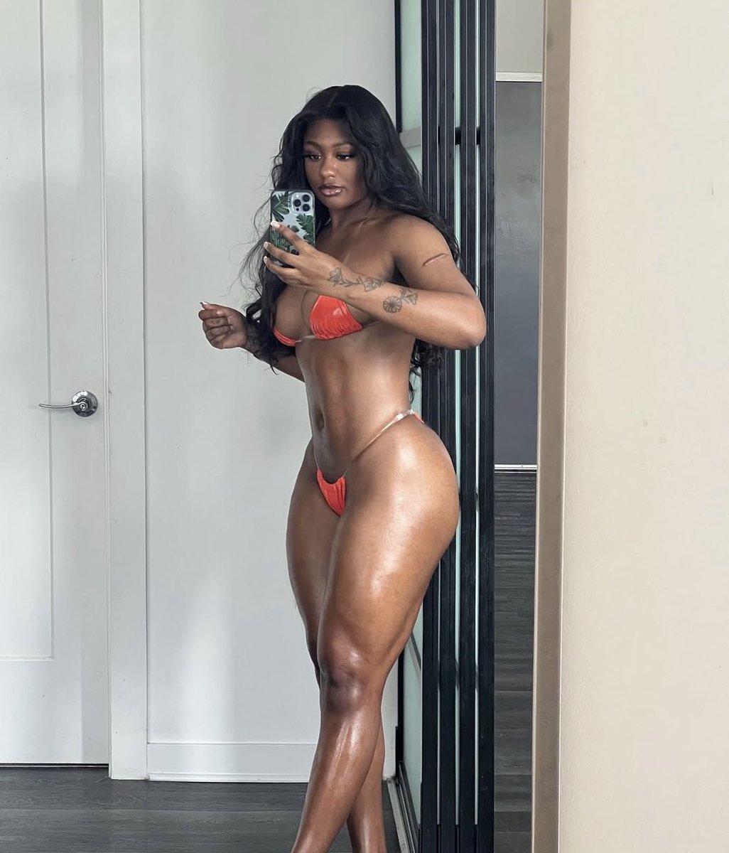 BaddiiesPostbad's tweet image. 