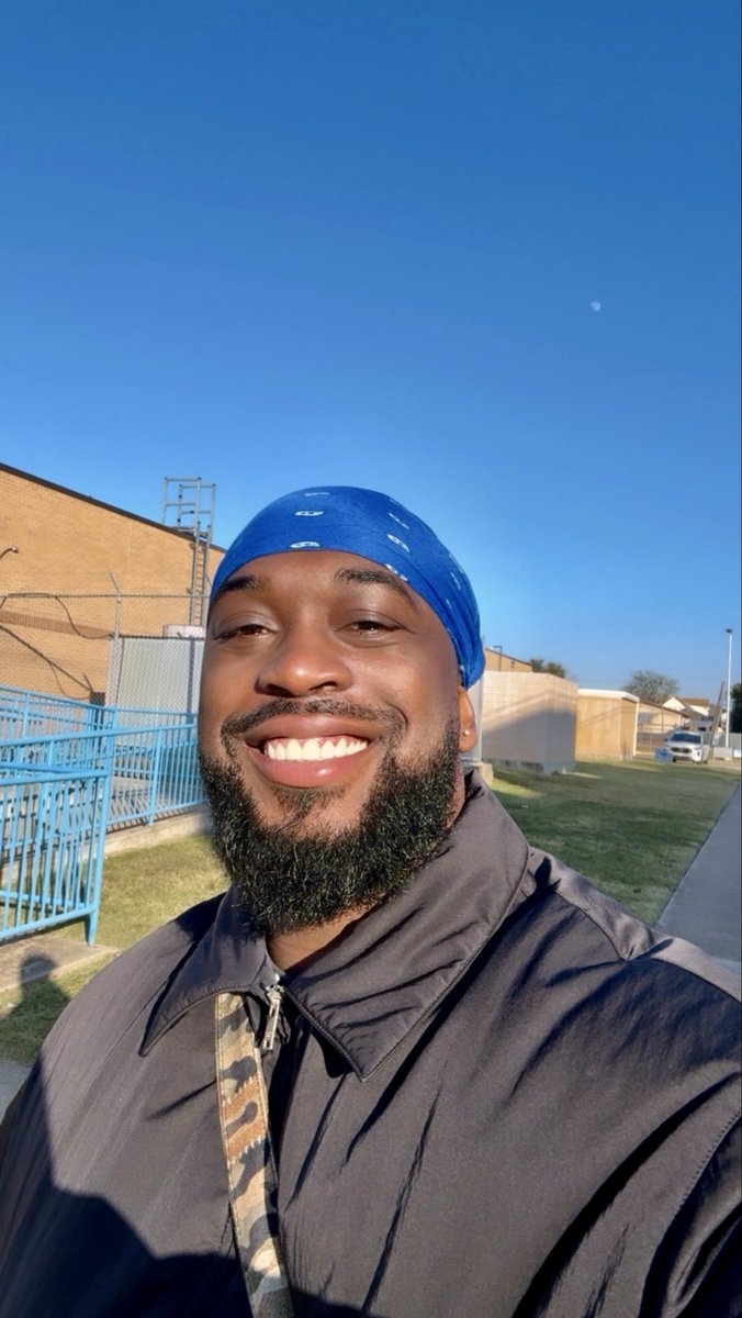 BoweDante's tweet photo. Blue is my new favorite color https://t.co/vegAufPOoQ