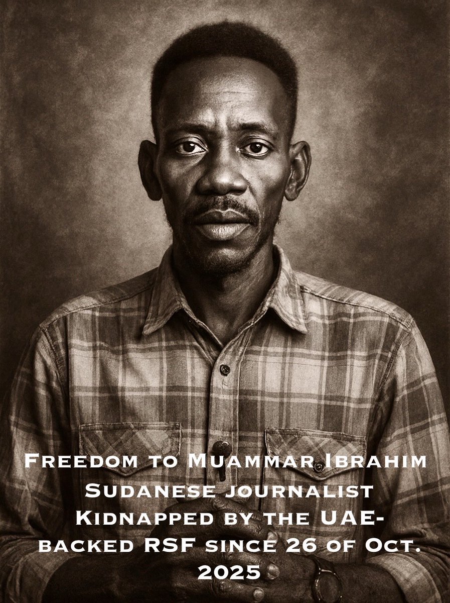 يكمل اليوم الصحفي معمر ابراهيم ٤٥ يوما في اسر مليشيا الدعم السريع المدعومة من #الامارات بعد ان قضى ١٨ شهرا يوثق وحشية حصارها لمدينة الفاشر. ابواق المليشيا وجوقة الوضعاء تريدنا ان ننسى جرائم الفاشر كما تريدنا ان نتناسى اعتقال معمر.
طالبوا باطلاق سراح معمر فصوته وحده كان يفضحهم