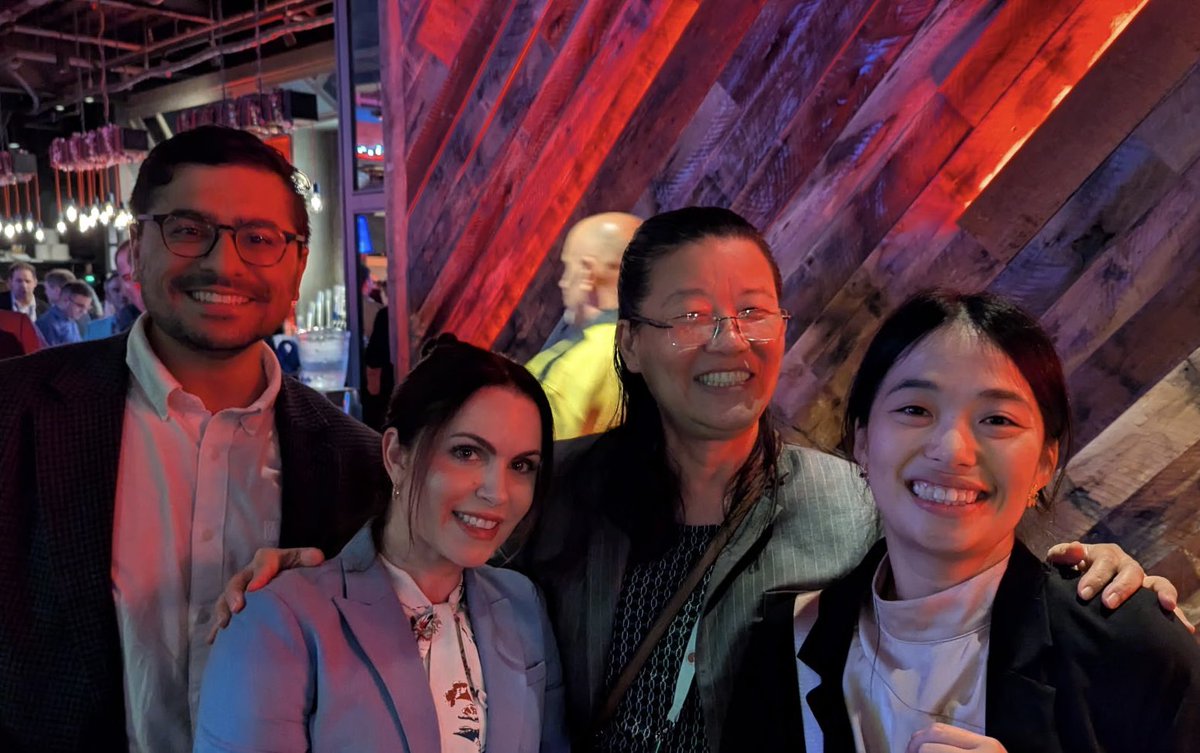 Had a great time presenting and catching up with mentors and friends at #ASH25. Until next year!🩸

<a href="/ASH_hematology/">ASH</a> <a href="/MoffittNews/">Moffitt Cancer Center</a> <a href="/USFpathology/">USF Health Pathology</a>