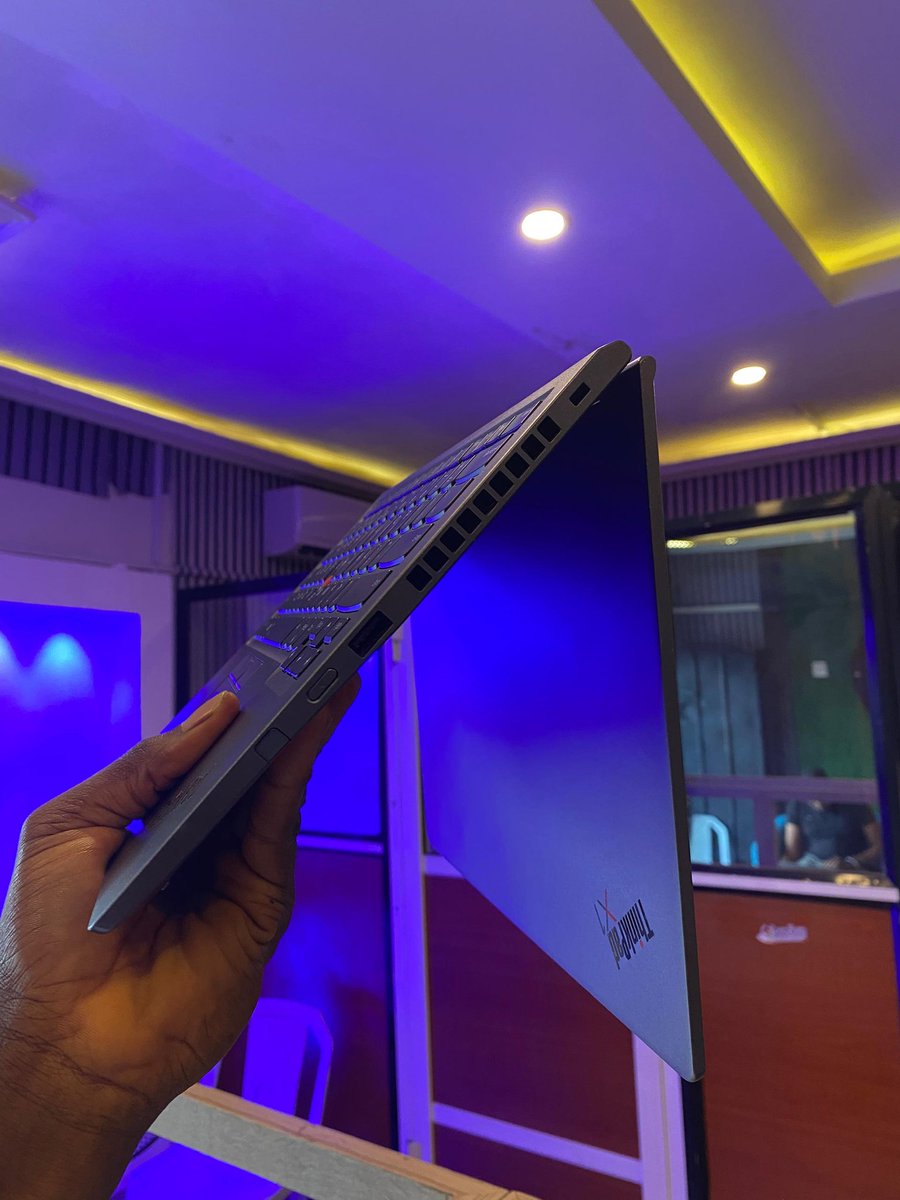 HoganMbuk's tweet photo. Lenovo laptops are solid.

I’ve been using my Lenovo for a long while now and sincerely… it has never stressed me one day.

No hanging
No overheating
Battery still strong
Performance always smooth

That’s why the laptops I’m bringing out for sale are also! @LenovoLegion https://t.co/130Y9sHmFX
